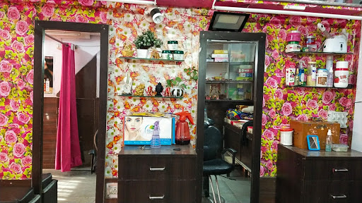 Aaina Beauty Parlour Active Life | Salon