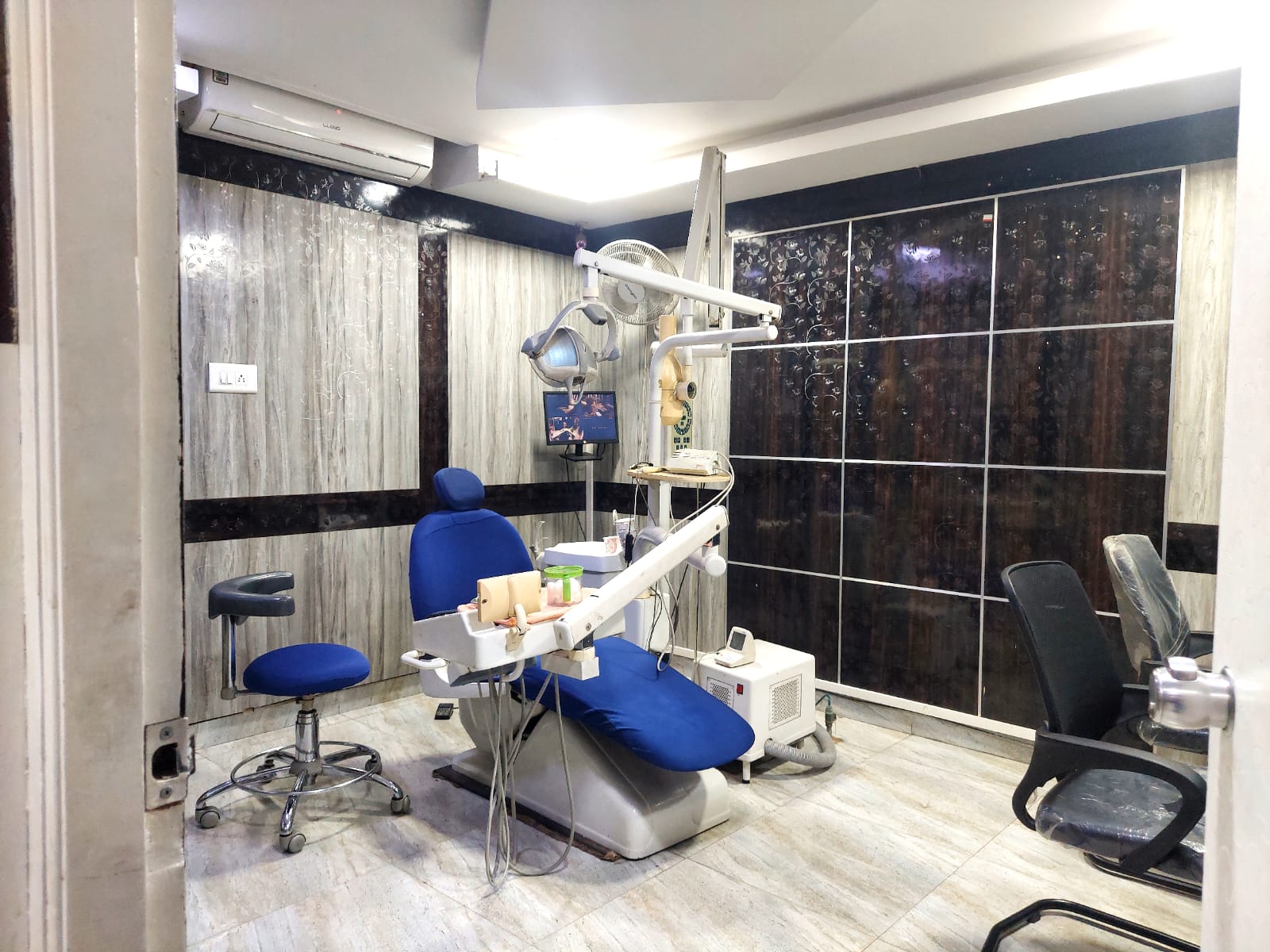 AARTHIPRIYAS TOOTH CARE CLINIC|Diagnostic centre|Medical Services