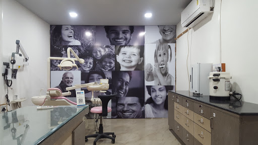 Akshar Family Dental Clinic and Implant Centre Medical Services | Dentists