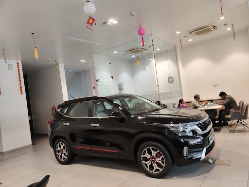 Allied Kia - Noida Showroom Automotive | Show Room