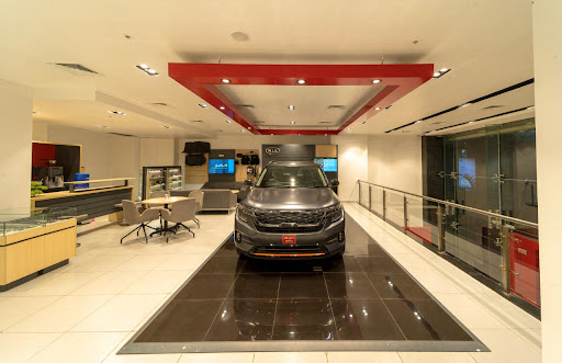 Aman Motors Automotive | Show Room