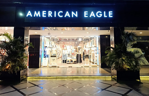 American Eagle Exclusive Store Shopping | Store
