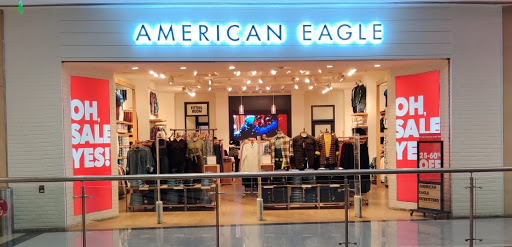American Eagle Exclusive Store Shopping | Store