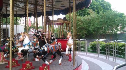 Amrapali Funland Entertainment | Amusement Park