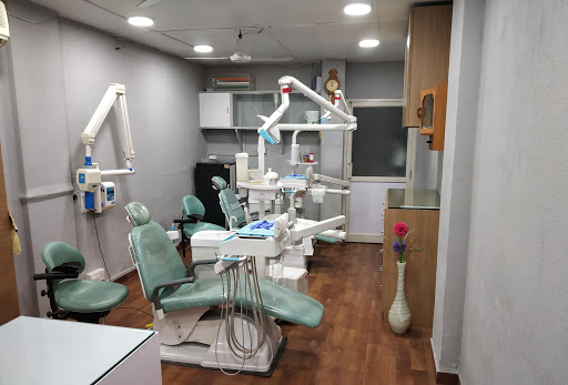 Anant Dental Clinic & Orthodontic Center Medical Services | Dentists
