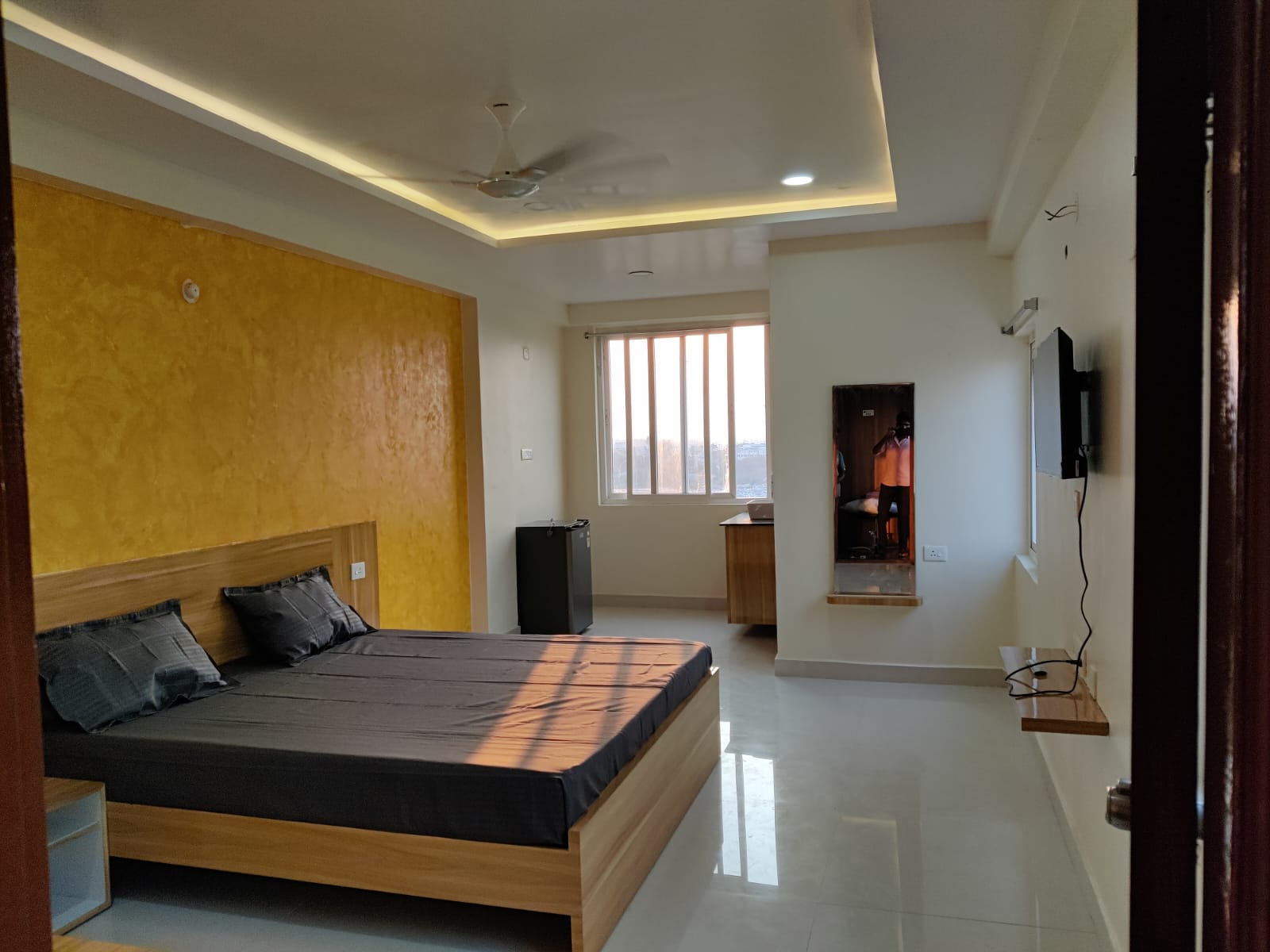 Asian Living - Best Coliving PG for Men & Women								|Resort|Accomodation