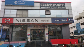 AZTRAL NISSAN Automotive | Show Room