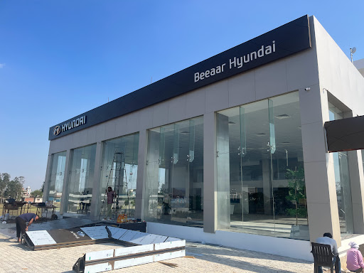 Beeaar Hyundai Automotive | Show Room