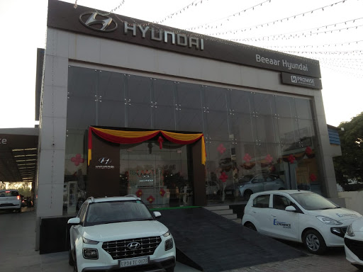 Beeaar Hyundai Automotive | Show Room