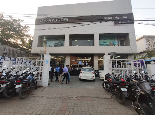 Beeaar Hyundai Showroom Automotive | Show Room