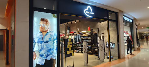 Being Human Clothing Store Shopping | Store