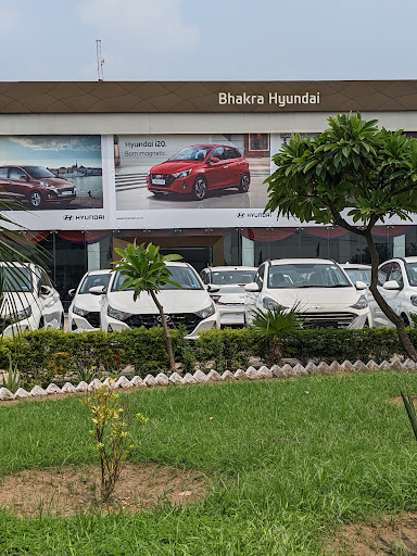 Bhakra Hyundai Showroom Automotive | Show Room