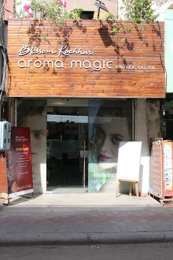 Blossom Kochhar Aroma Magic Unisex Salon Active Life | Salon