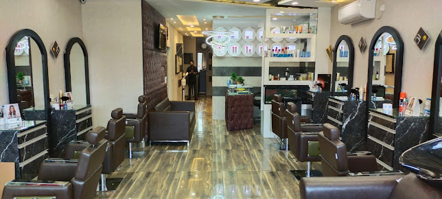 Blush Forever Salon Active Life | Salon