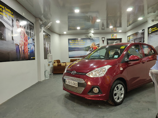 car&bike (by Mahindra First Choice) Aito Cas Automotive | Show Room
