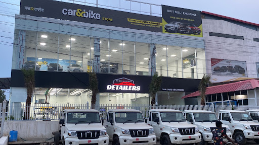 car&bike (by Mahindra First Choice) Raj Vehicles Automotive | Show Room