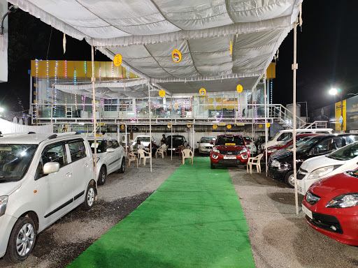 Car&bike (Mahindra First Choice) Drivus Motorcorp Pvt Ltd Indore Show Room 02