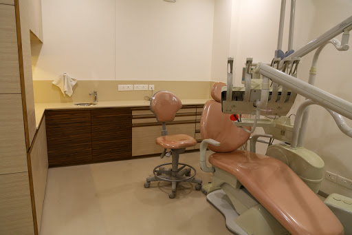 Centre For Advanced Dentistry|Medical Services|Dentists