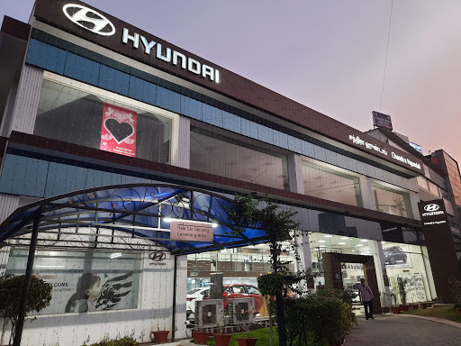 Chandra Hyundai Automotive | Show Room