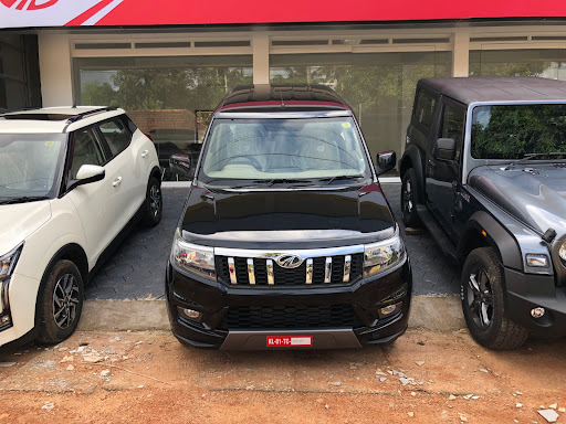 CI Mahindra Karond Showroom Automotive | Show Room