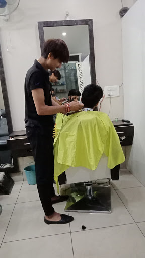 Classic Hair Unisex Salon|Salon|Active Life