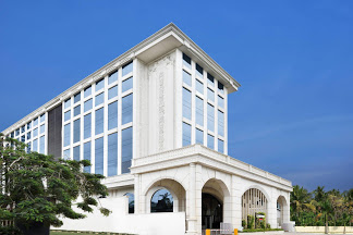 Courtyard by Marriott Bengaluru Hebbal|Hotel|Accomodation