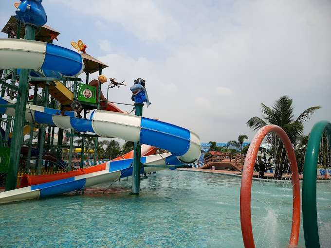 Crazy World Water Park Entertainment | Water Park