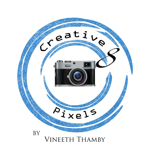 Creative 8 Pixels Photography Logo