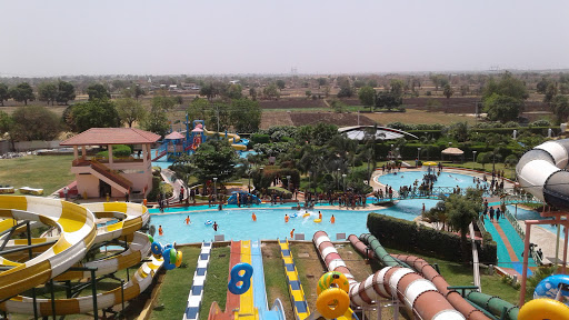 Crescent Water Park Entertainment | Water Park