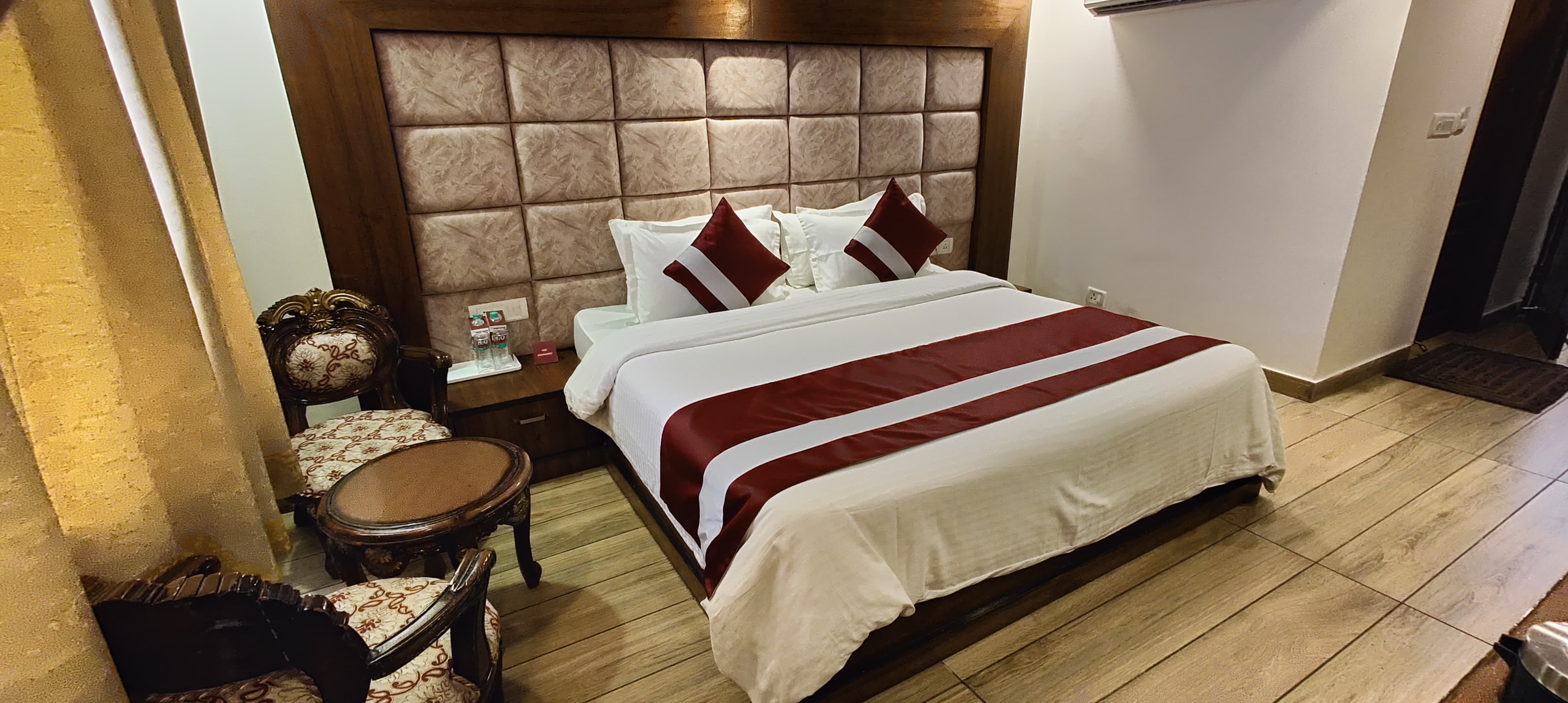 Crestmont Hotel Ataraxia - Logo