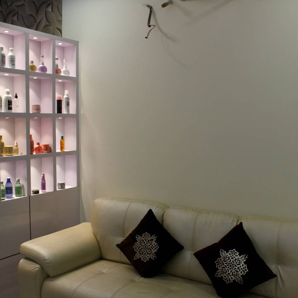 Czara Unisex Salon Active Life | Salon