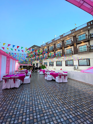 D'Polo Club & Spa Resort|Hostel|Accomodation