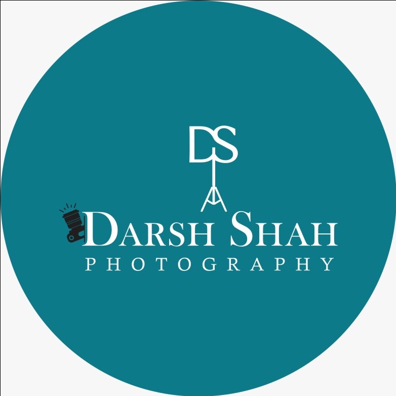 Darsh Shah Photography Logo