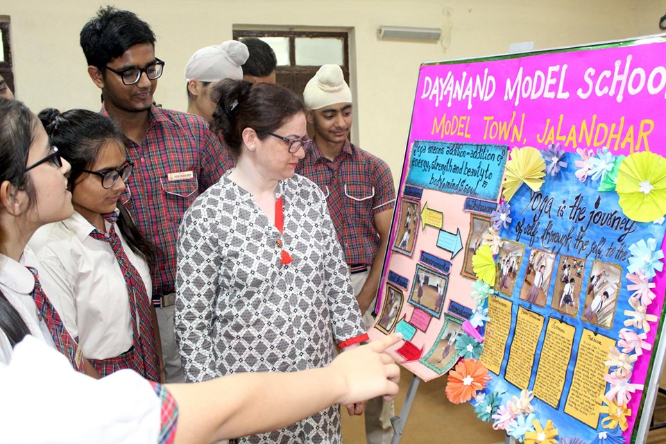 Dayanand Model School Education | Schools