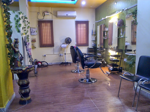 Dazzling Darlings Salon & Makeup Studio Active Life | Salon