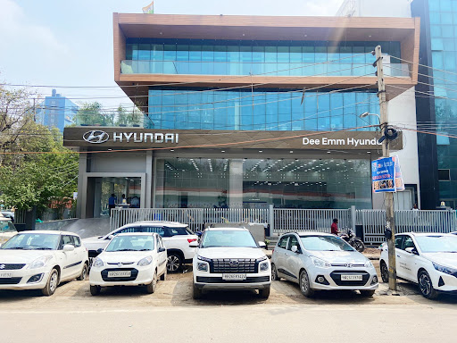 Dee Emm Hyundai Automotive | Show Room