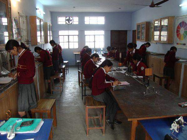 Deepanshu Public School Nangloi Schools 03