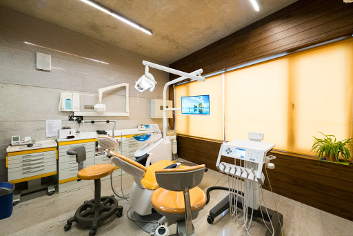 DentiCare Dental Care Center Medical Services | Dentists