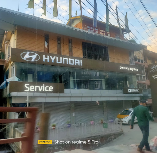 Denzong Hyundai Automotive | Show Room