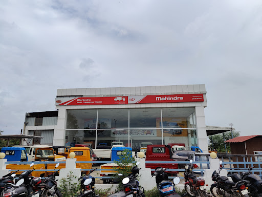 Derik Mahindra Prosper Automotive | Show Room