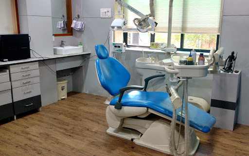 Desai Dental Implants Medical Services | Dentists