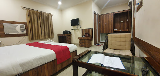 DiDi Alambagh by ShriGo Accomodation | Hotel