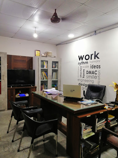 dMac Group Professional Services | Architect