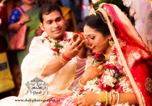 Doli Photography Event Services | Photographer