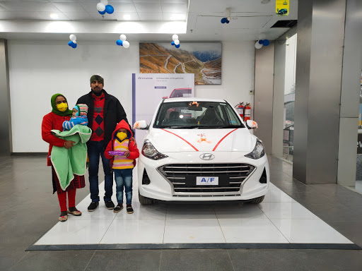 DPM Hyundai SALES Automotive | Show Room