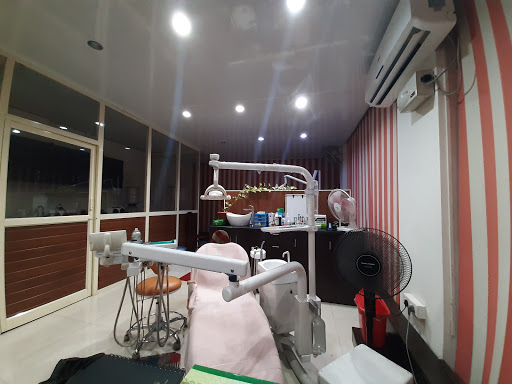 Dr Aravinds Advanced Dental Care & Implant Centre Medical Services | Dentists