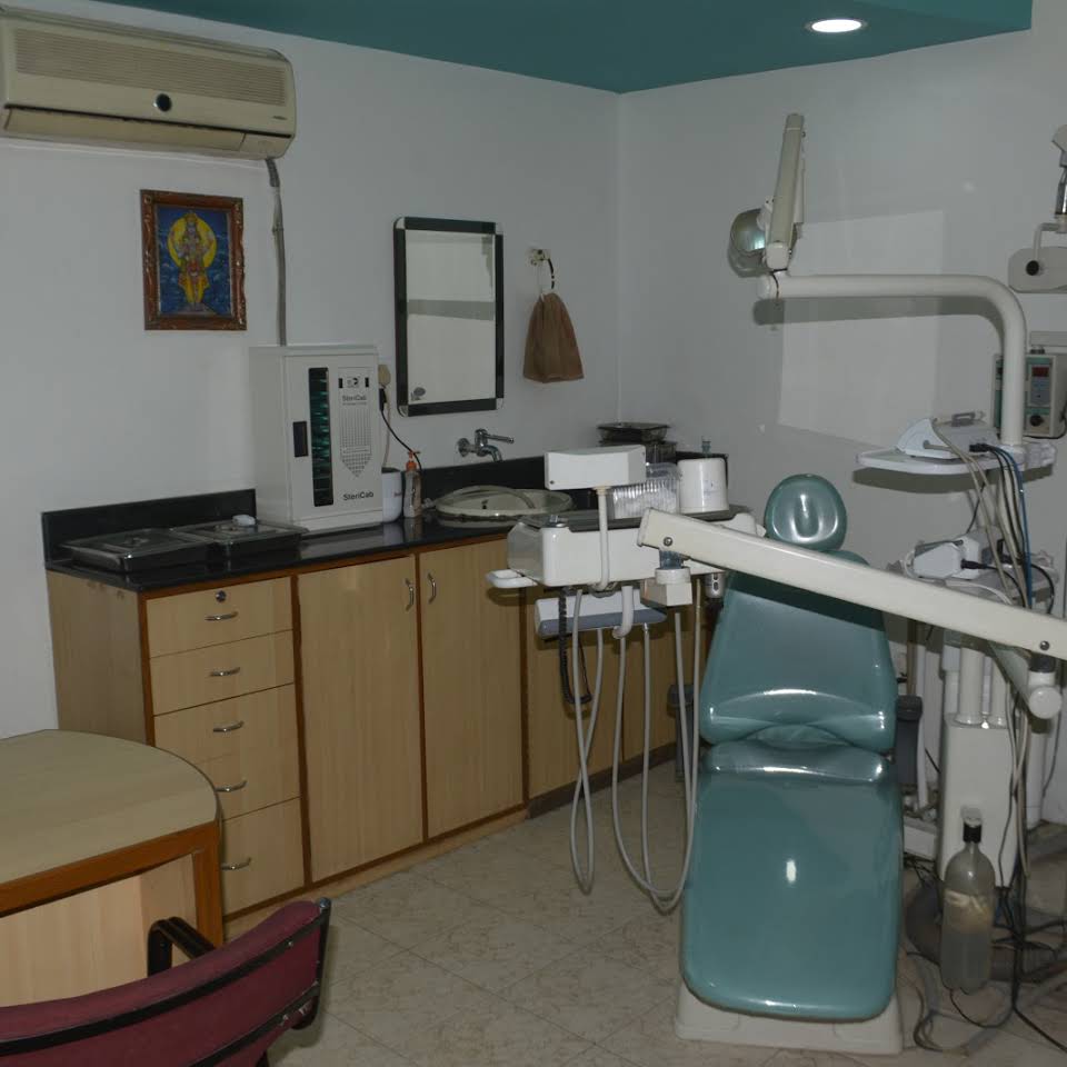 Dr. Brajesh chaturvedi || Shree Dental Clinic|Diagnostic centre|Medical Services