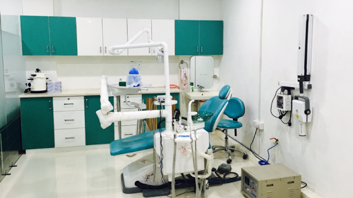Dr. Divya Goel|Medical Services|Dentists