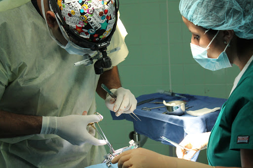 Dr. Gagan Sabharwal|Medical Services|Dentists