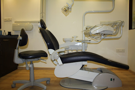 DR KRINITA MOTWANIS DENTAL CLINIC Medical Services | Dentists